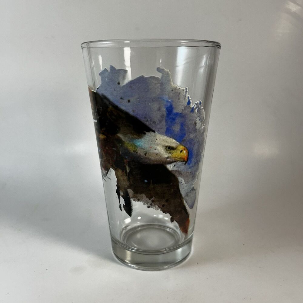 Pint Size Wildlife Bald Eagle Drinking Glass 16oz